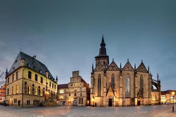 Rathaus,Standesamt und Marienkirche mit Marktplatz Osnabrück